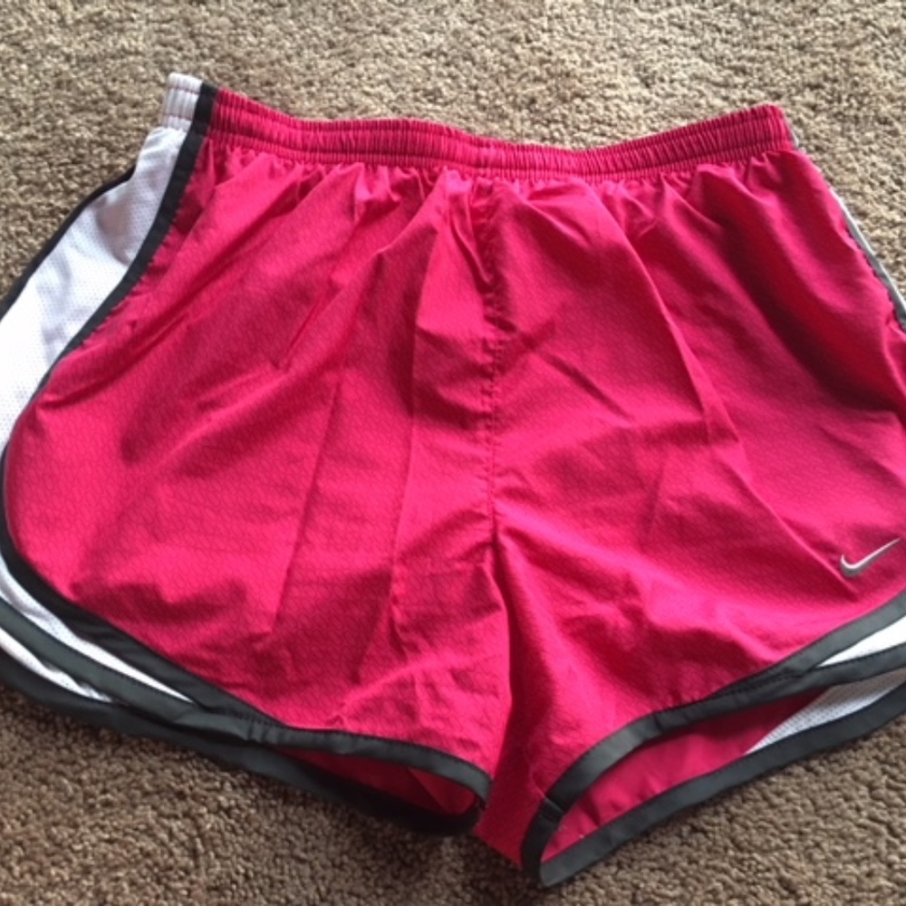 Women's Nike Tempo Dri-Fit Shorts